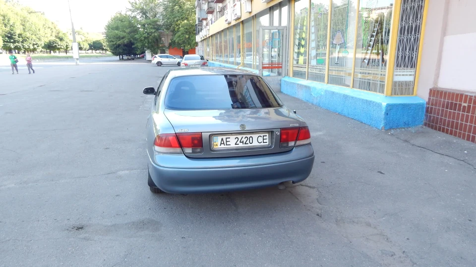 Mazda 626 2