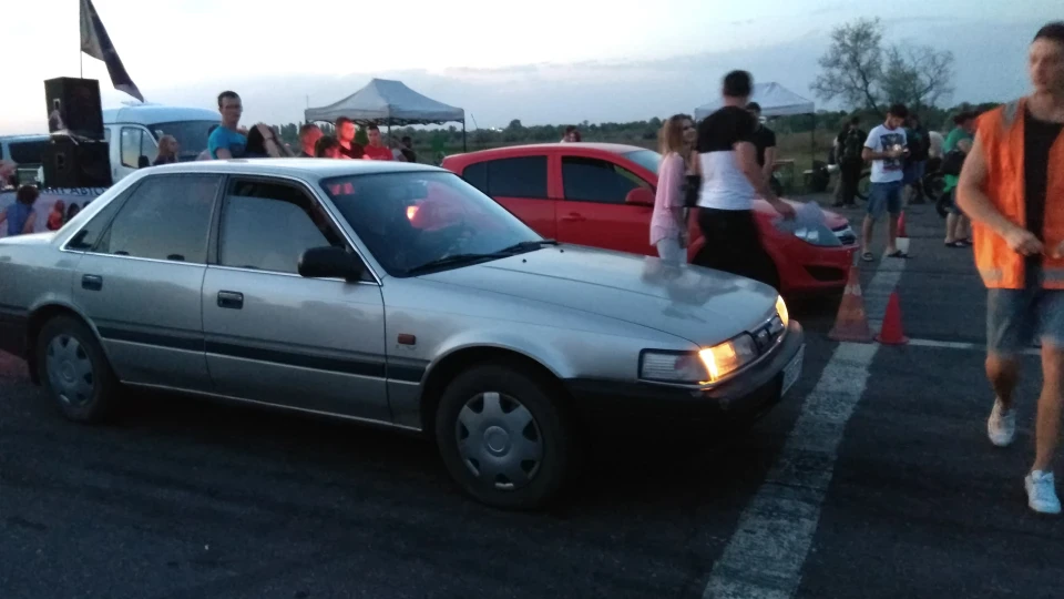 Mazda 626 2