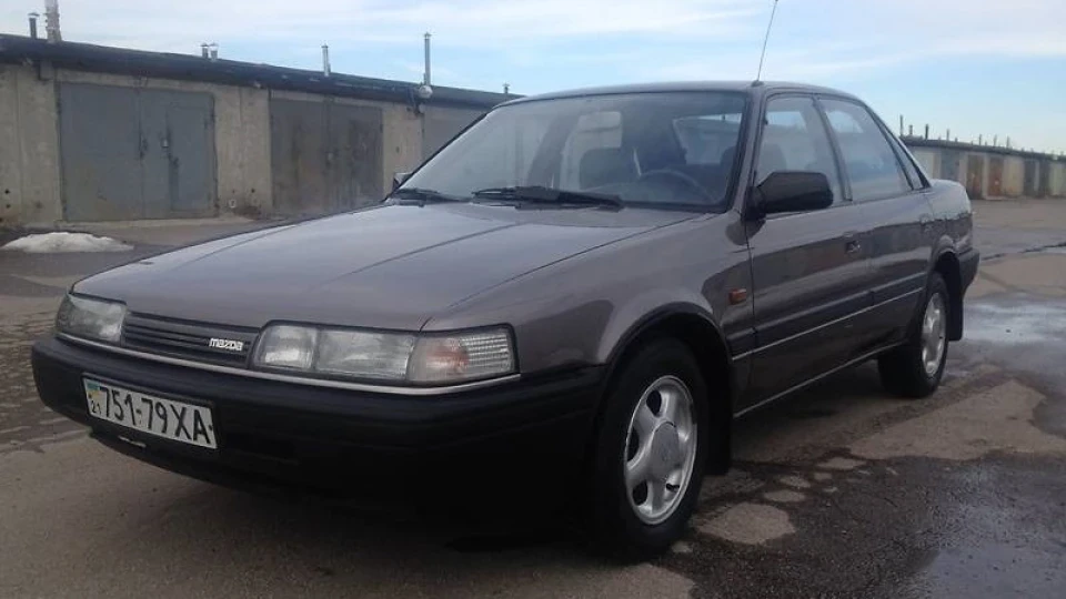 Mazda 626 2
