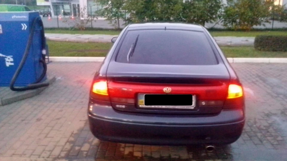 Mazda 626 3