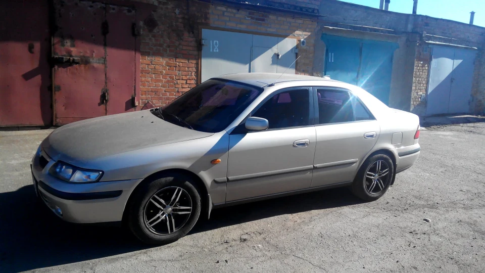 Mazda 626 2