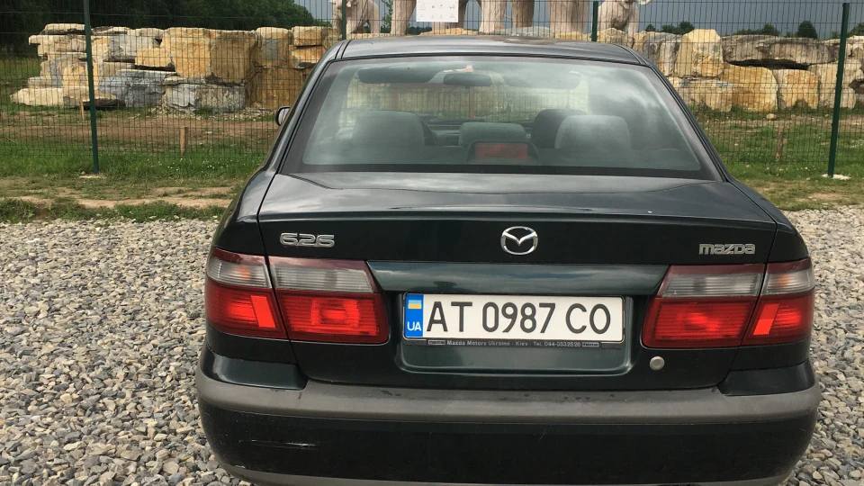 Mazda 626 2
