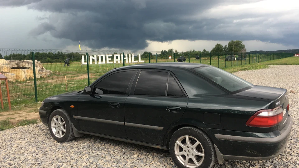 Mazda 626 4