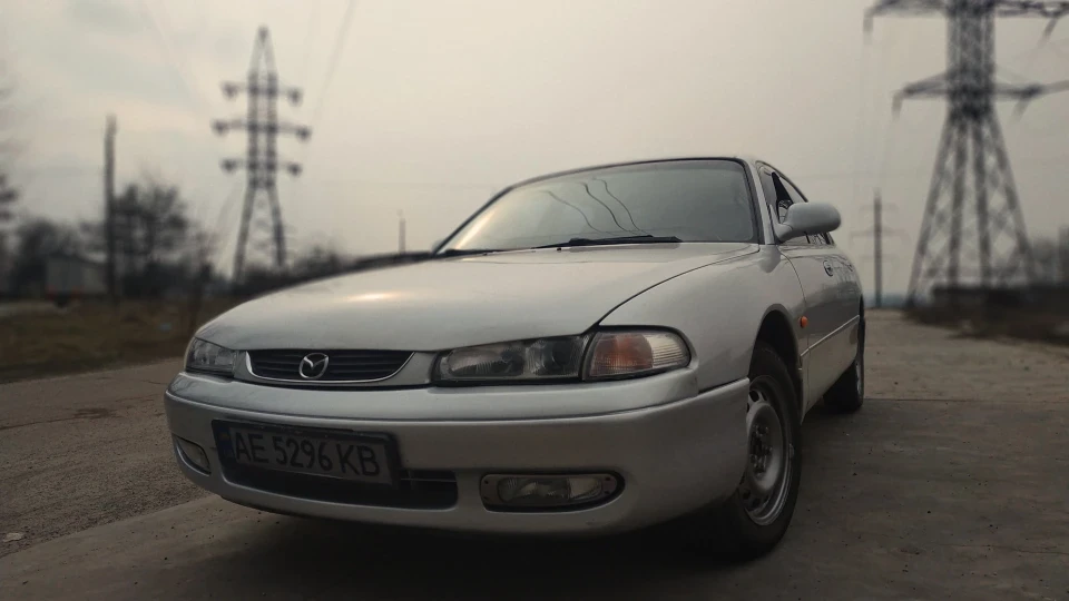 Mazda 626 4