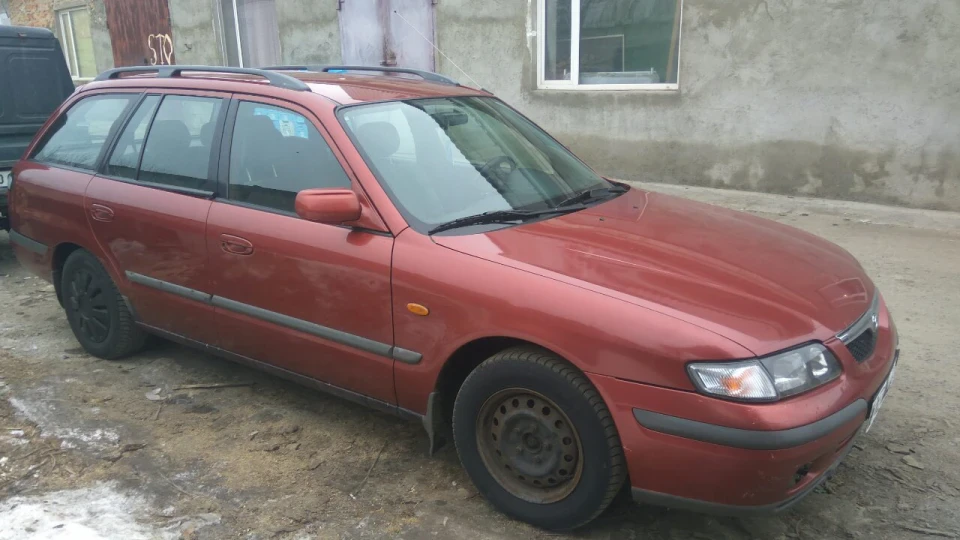 Mazda 626 4