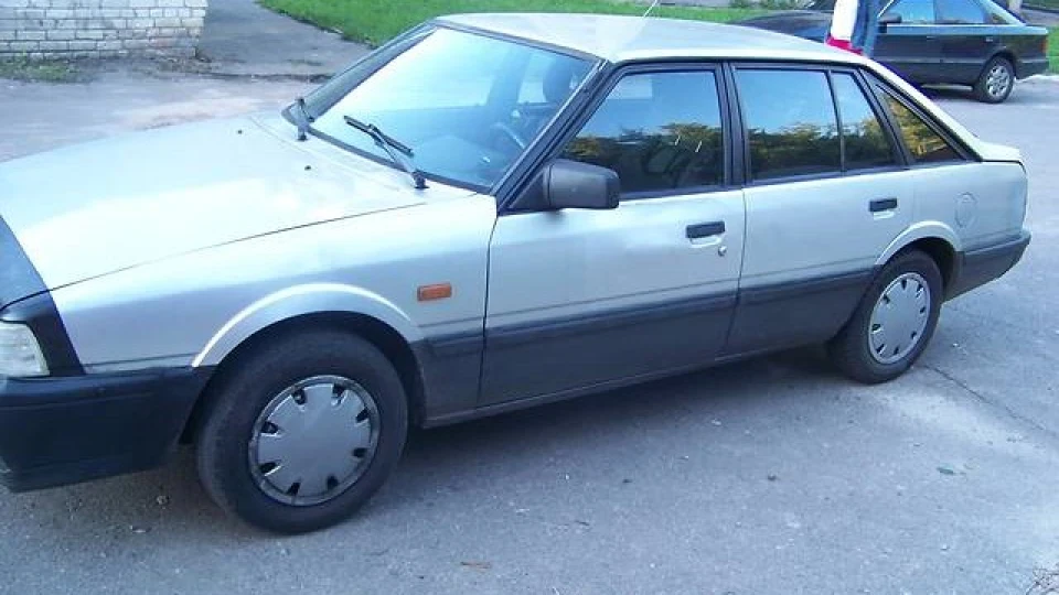 Mazda 626 3