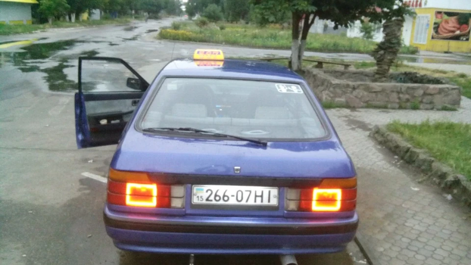 Mazda 626 2