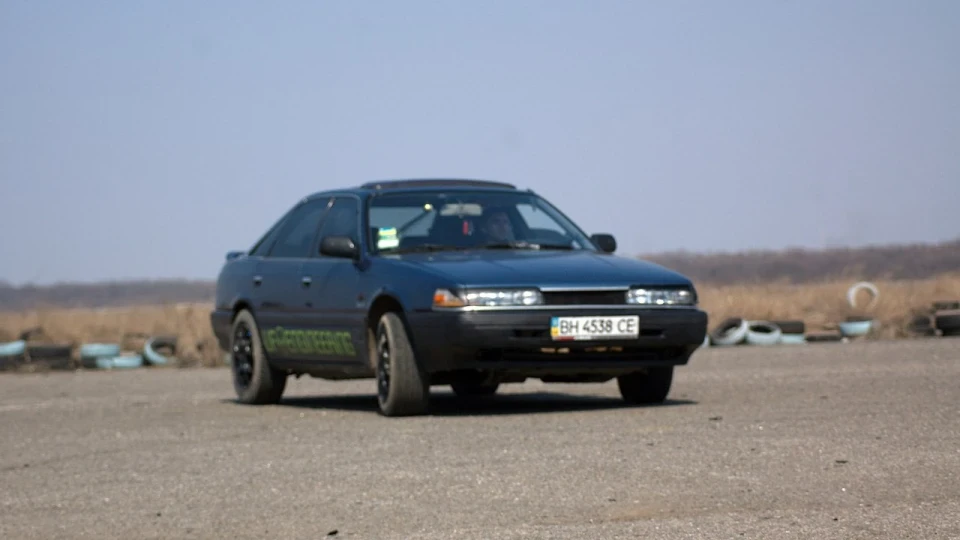 Mazda 626 4