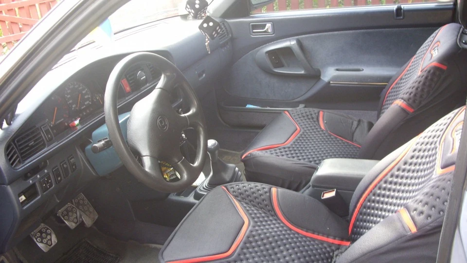 Mazda 626 4