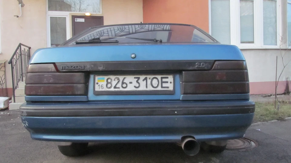 Mazda 626 4