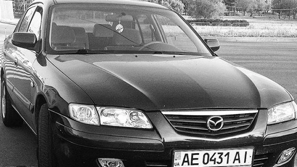 Mazda 626 4