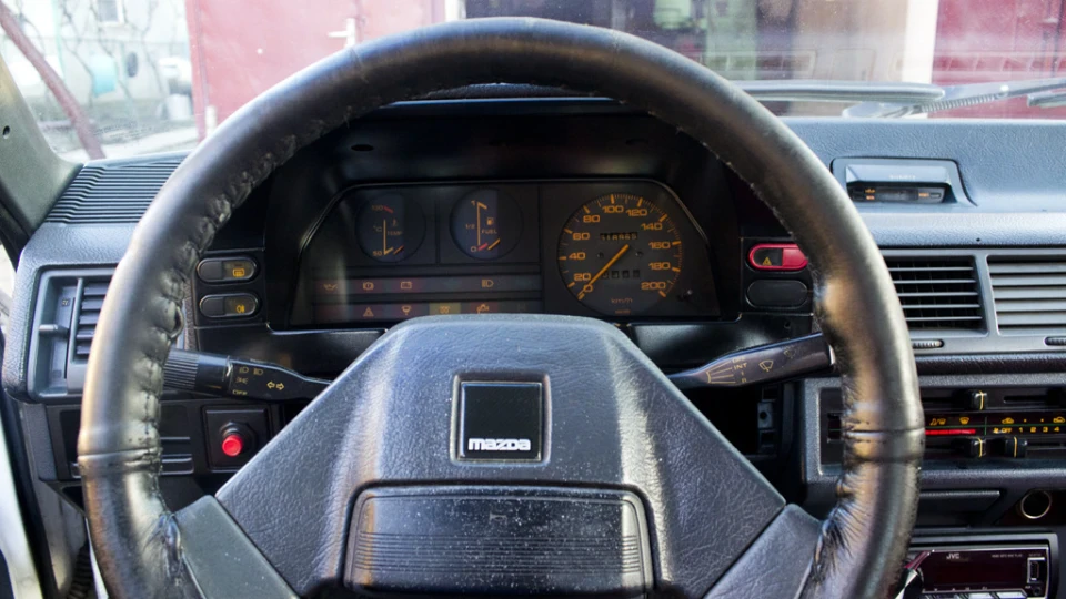 Mazda 626 4