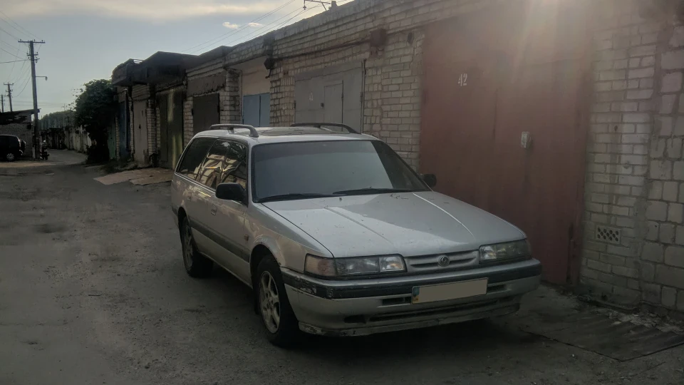 Mazda 626 4