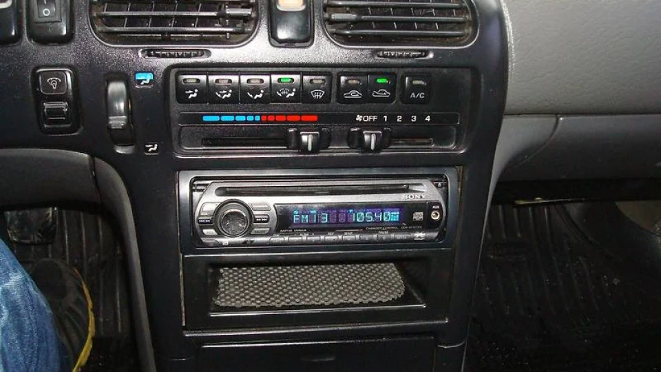 Mazda 626 4