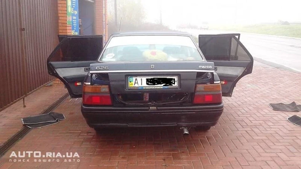 Mazda 626 4