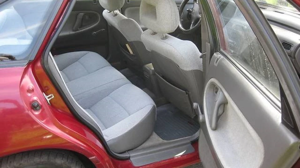 Mazda 626 4