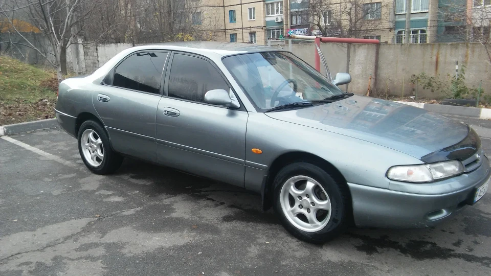 Mazda 626 2