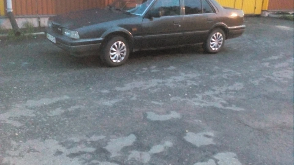 Mazda 626 2