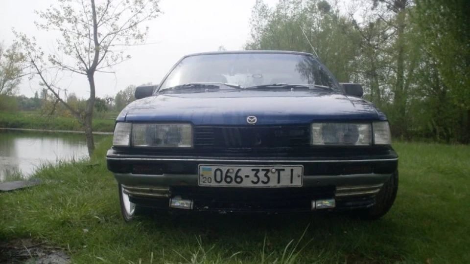 Mazda 626 1.6 бензин 3