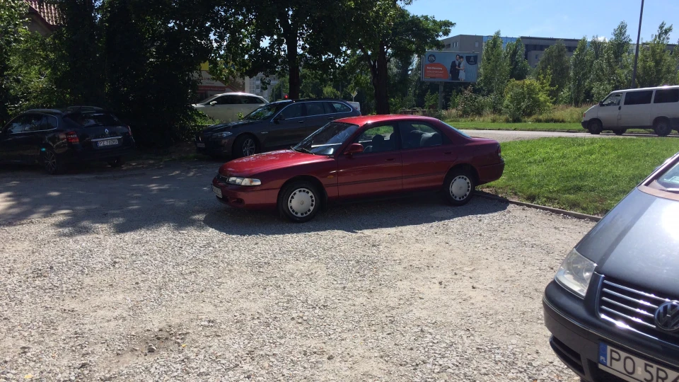 Mazda 626 1.8 бензин 2