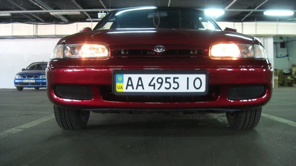 Mazda 626 1.8 sedan 3