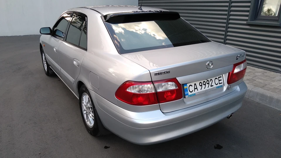 Mazda 626 1.8 4