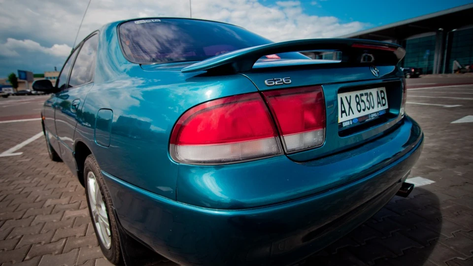 Mazda 626 2,0 16V Zelenka 5