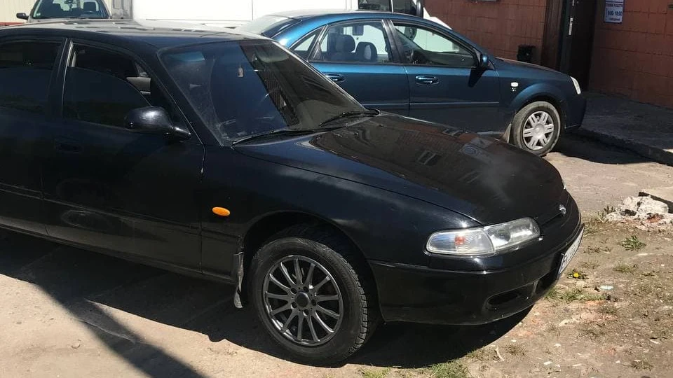 Mazda 626 2.0 бензин 2