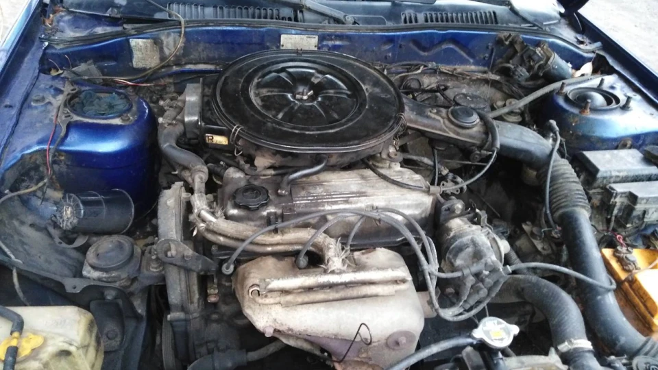 Mazda 626 2.0 Hatchback 2