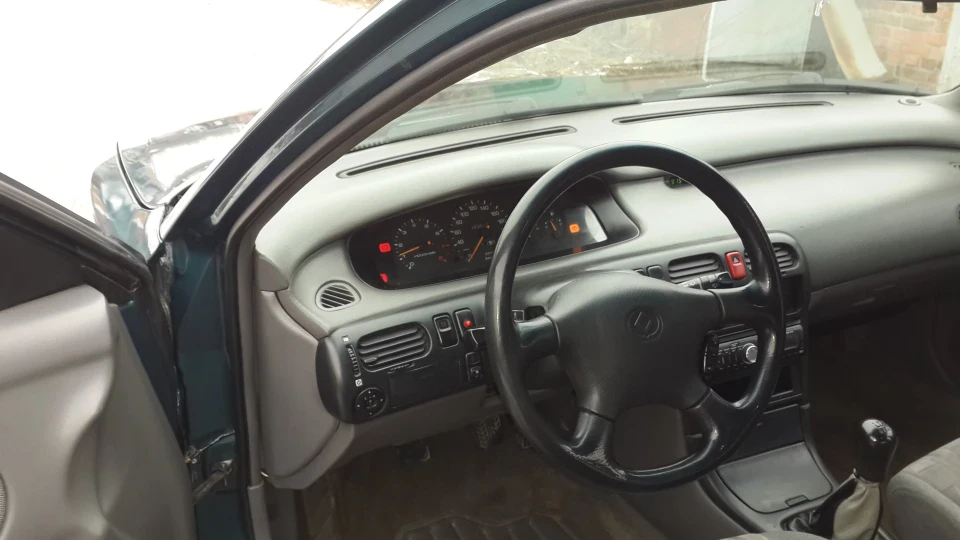 Мазда 626 2.0 інжектор 4