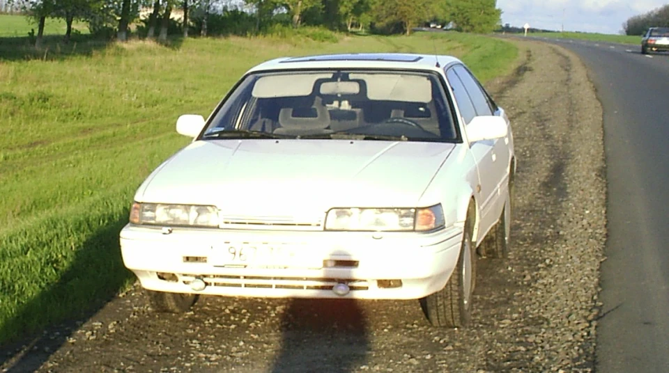 Mazda 626 2.0 МТ 2