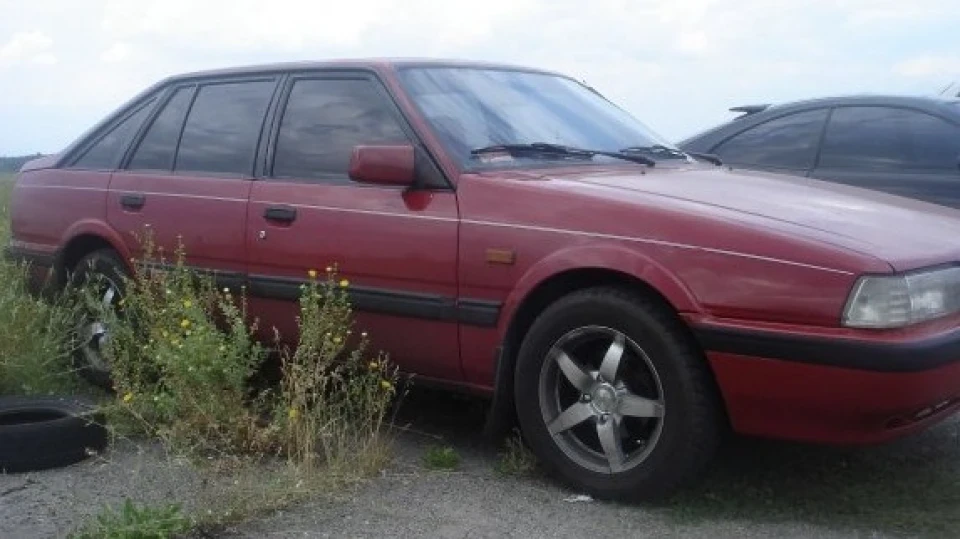 Mazda 626 2.0 майже турбо)