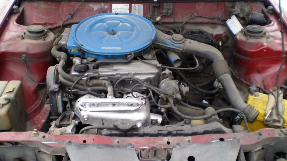 Mazda 626 2.0 майже турбо) 5