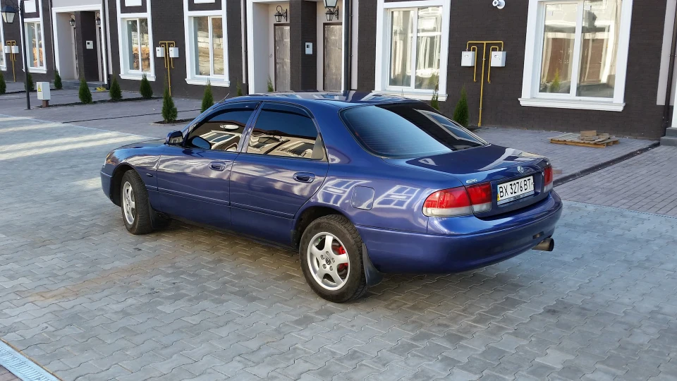 Mazda 626 2.0 2