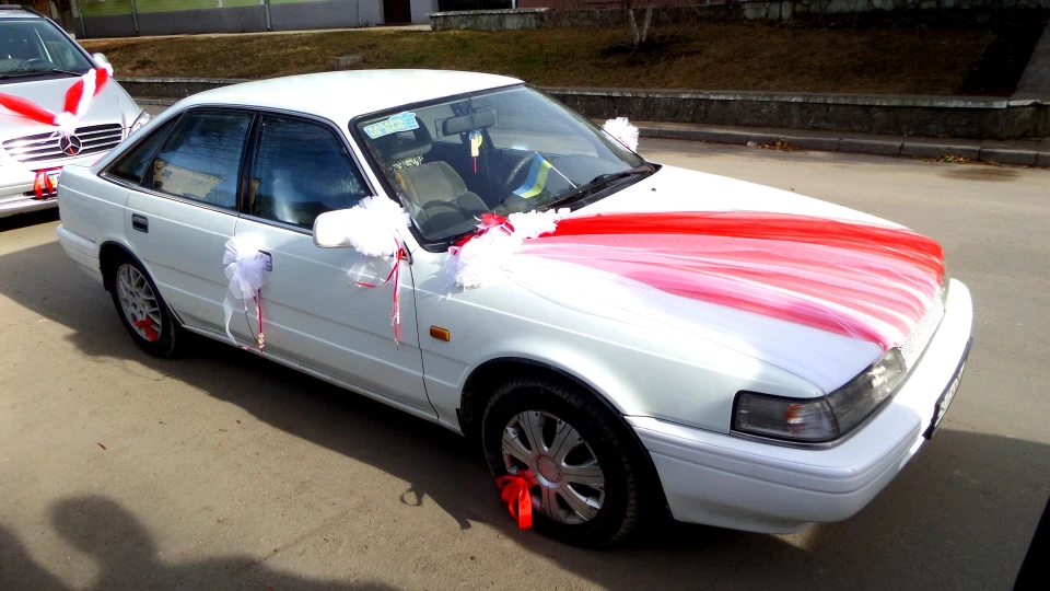 Mazda 626 2.0i 8V Скринька