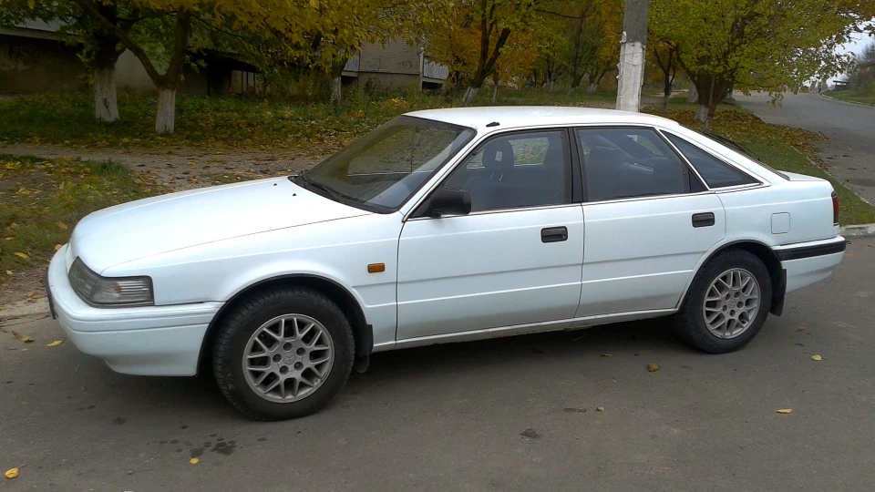 Mazda 626 2.0i 8V Скринька 3