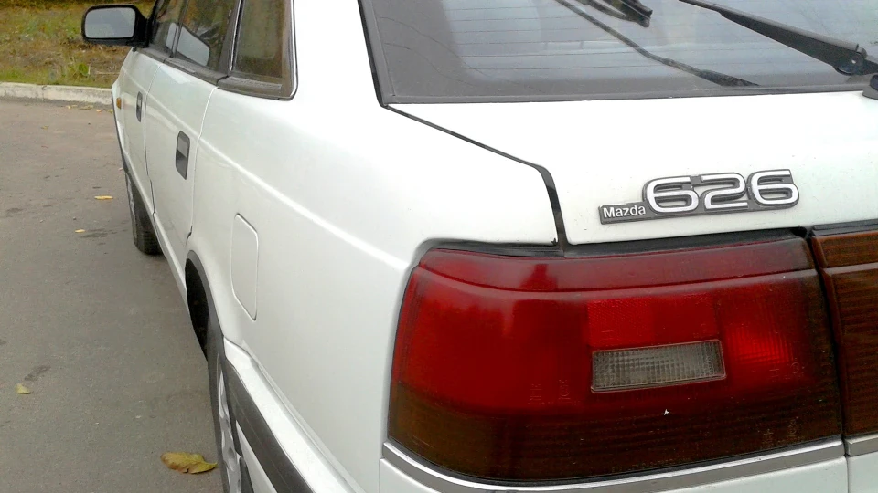 Mazda 626 2.0i 8V Скринька 5
