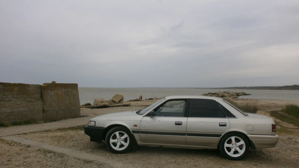 Mazda 626 2.0л, карбюратор, пустушка 2