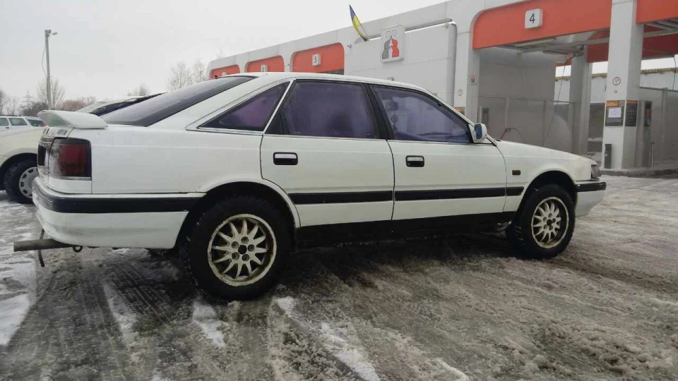 Mazda 626 2.2 інжектор 5