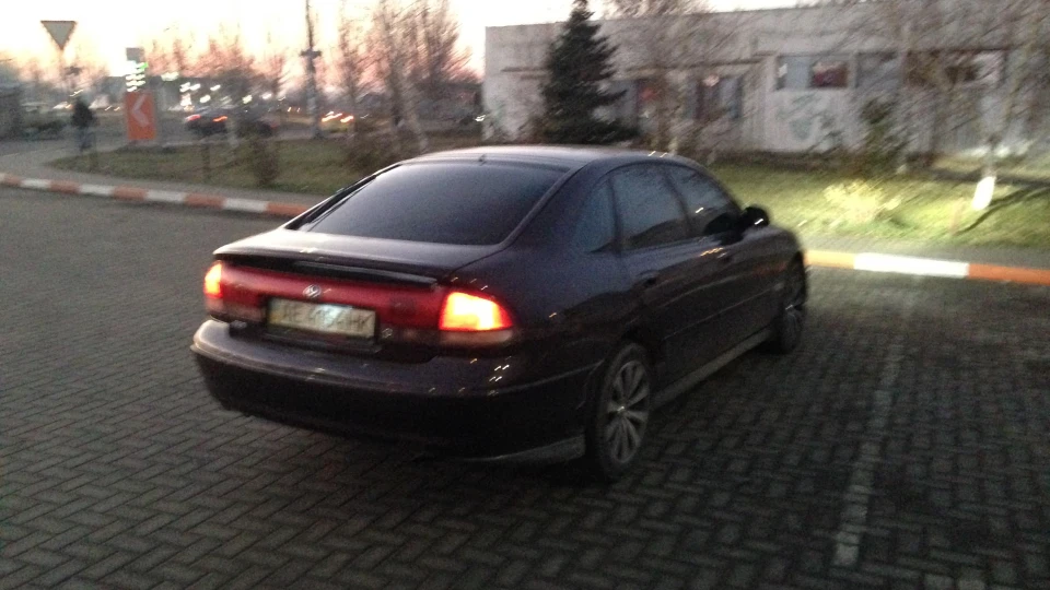 Mazda 626 2,5 V6 гармата 2