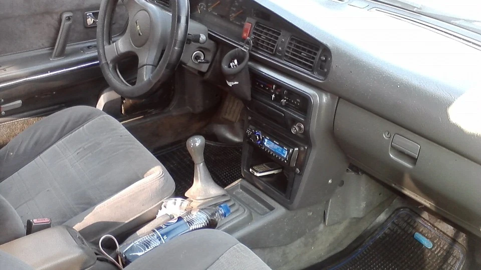 Mazda 626 Бельмо№1