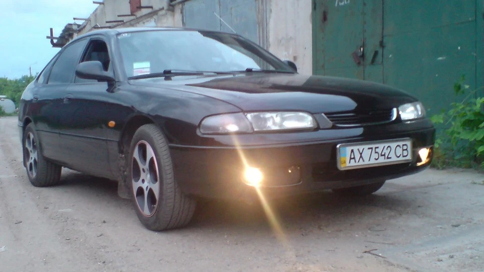 Mazda 626 Black Edition 5