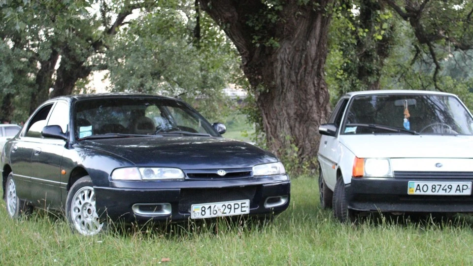 Mazda 626 "Blue-Eyed Bitch" 3