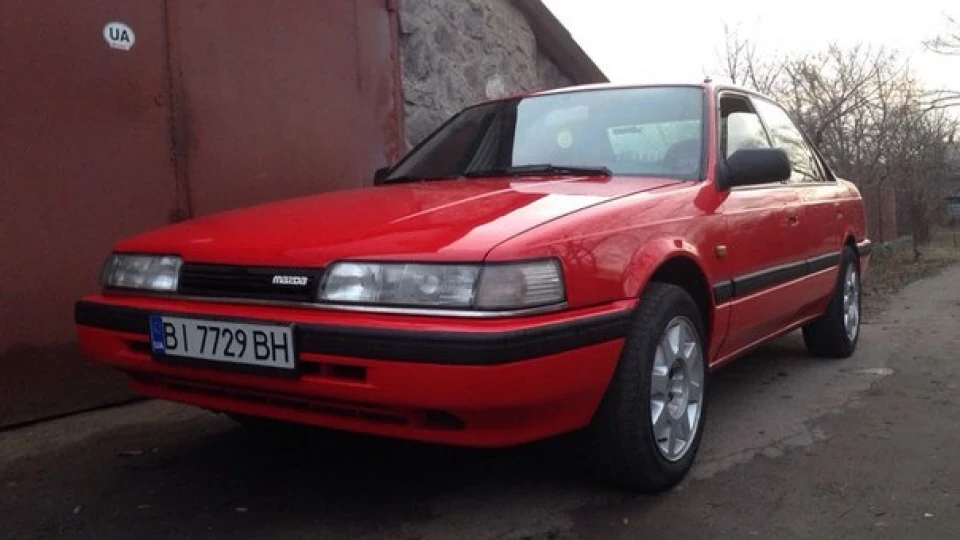 Mazda 626 дідусь седан 5
