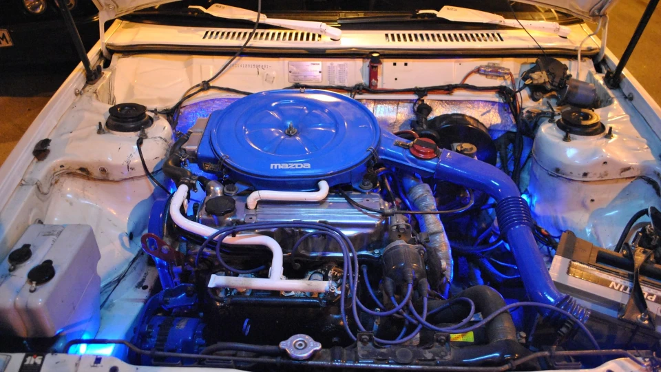 Mazda 626 D.O.K.E.R. 4