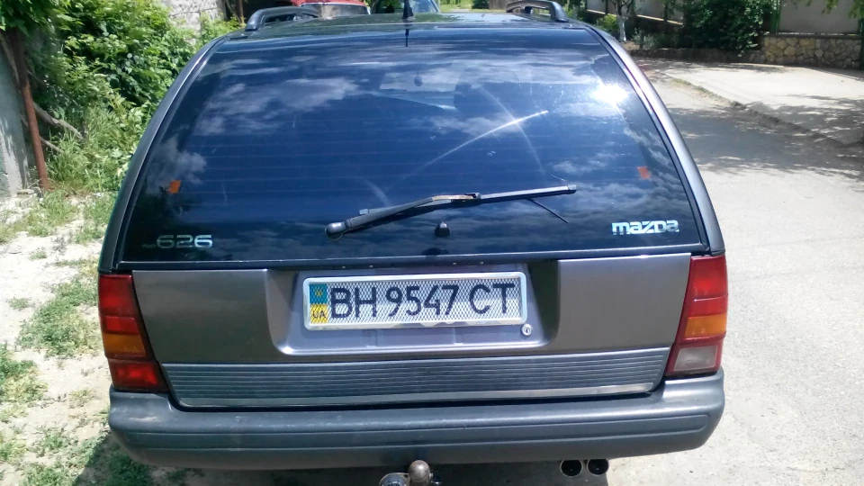 Mazda 626 Економний універсальний 2