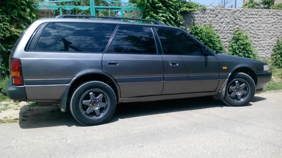 Mazda 626 Економний універсальний 3