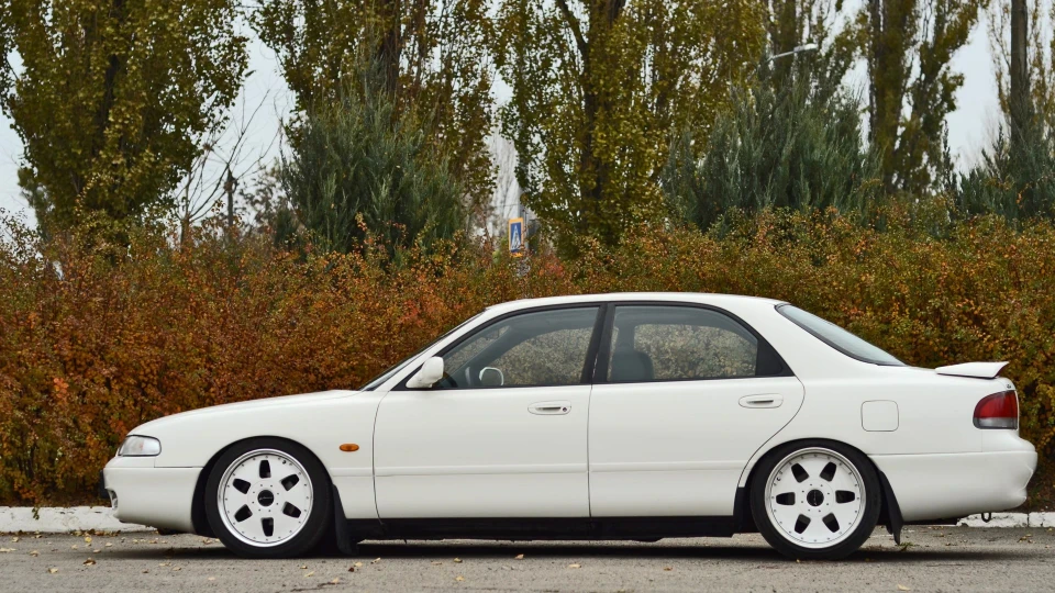 Mazda 626 FD3S 2