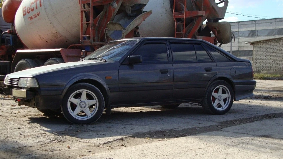 Mazda 626 GC 3