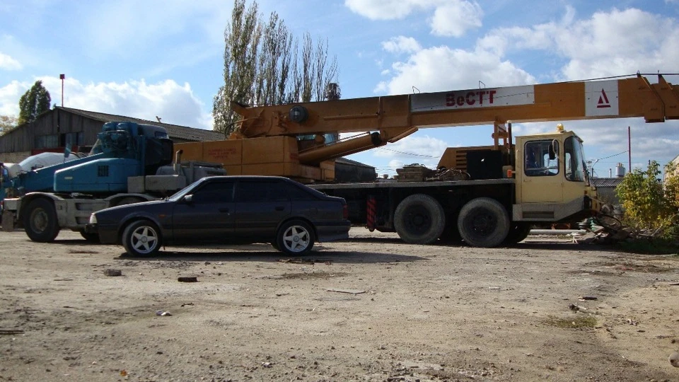 Mazda 626 GC 4